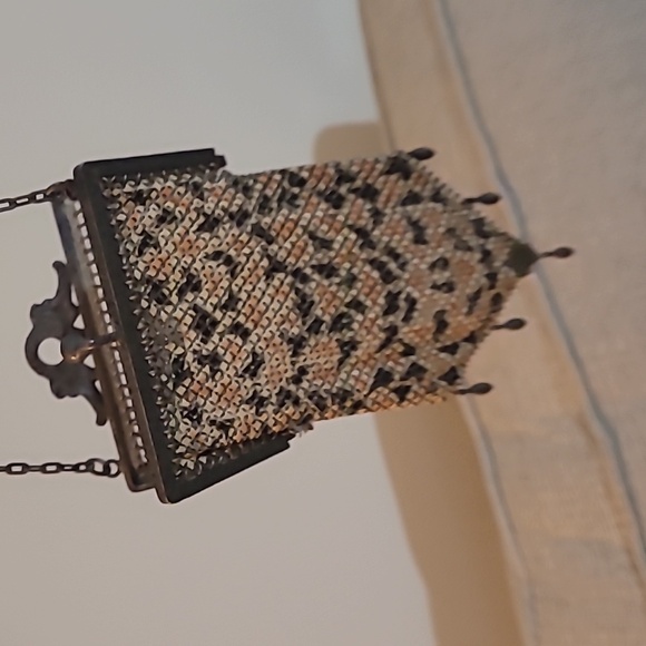 ANTIQUE / VINTAGE CIRCA 20’S-30’S ART DECO METAL MESH ENAMEL CHAIN PURSE - Picture 9 of 11